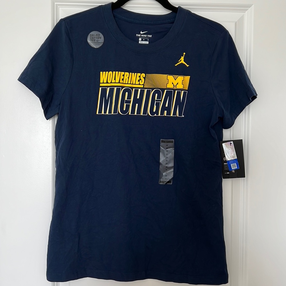 NWT Nike Women’s Michigan Dri-Fit Cotton Tee Size M